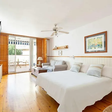 A 10 Minutos De La Paya Apartamento Sitges